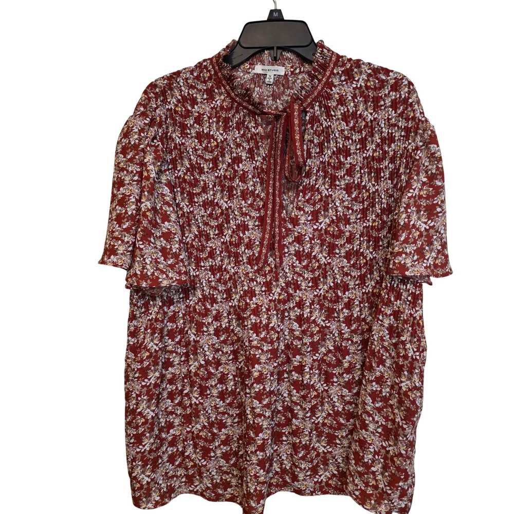 Max Studio Floral Blouse Womens 1X Rust Red Pleated Smocked Tie Neck 2W04D76